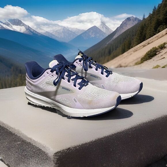 Brooks Launch 9 1203731B588 Lilac & Silver Women's Running Shoes Size 9.5B - Picture 1 of 16